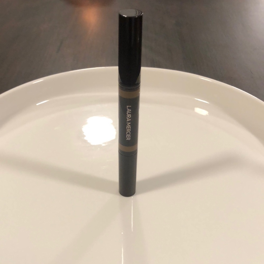 Laura Mercier Secret camouflage brighten and correct duo. 6N New never touched.